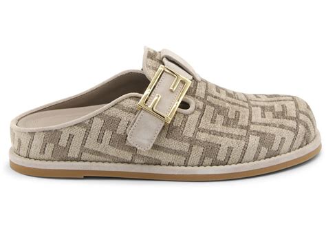 Fendi Feel Dove Grey Chenille (Women's) 